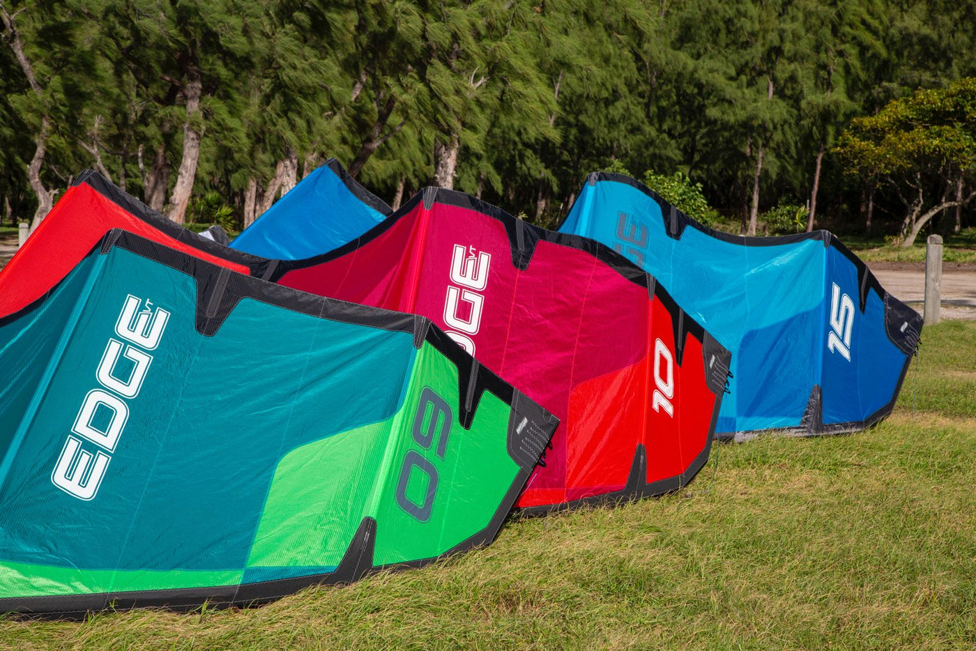 Ozone EDGE VT Kite – V13